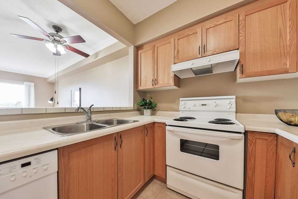 3497 Upper Middle Rd, unit 606 for sale - image #9