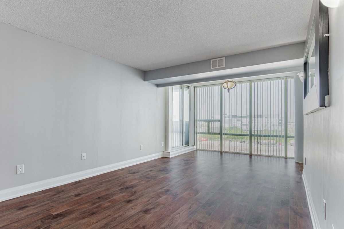 330 Rathburn Rd W, unit 705 for sale - image #10