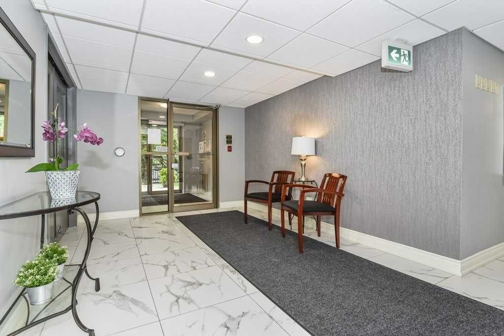 3499 Upper Middle  Rd, unit 210 for sale - image #6