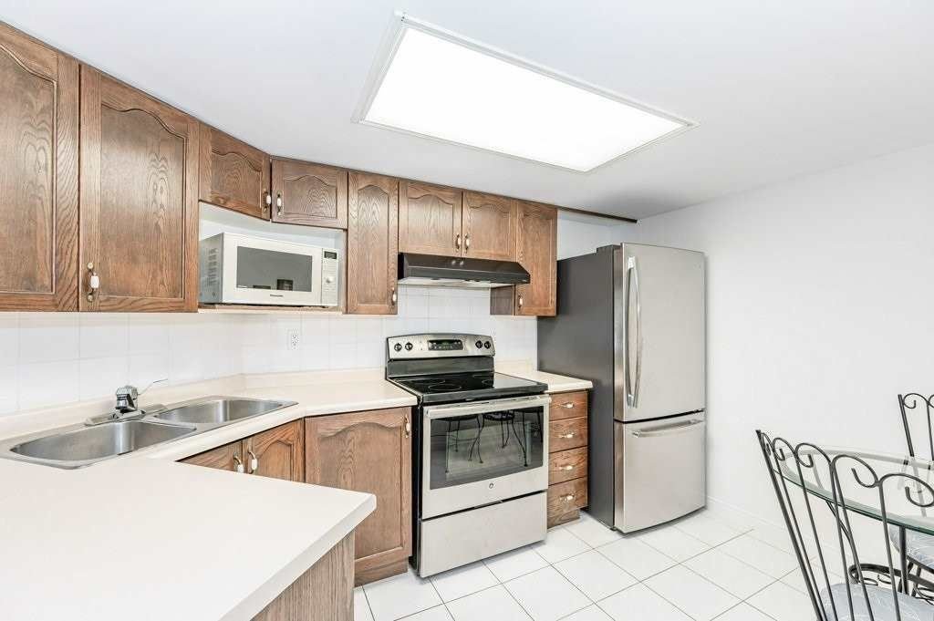 3499 Upper Middle  Rd, unit 210 for sale - image #7