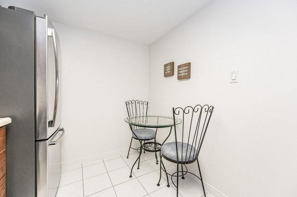 3499 Upper Middle  Rd, unit 210 for sale - image #9