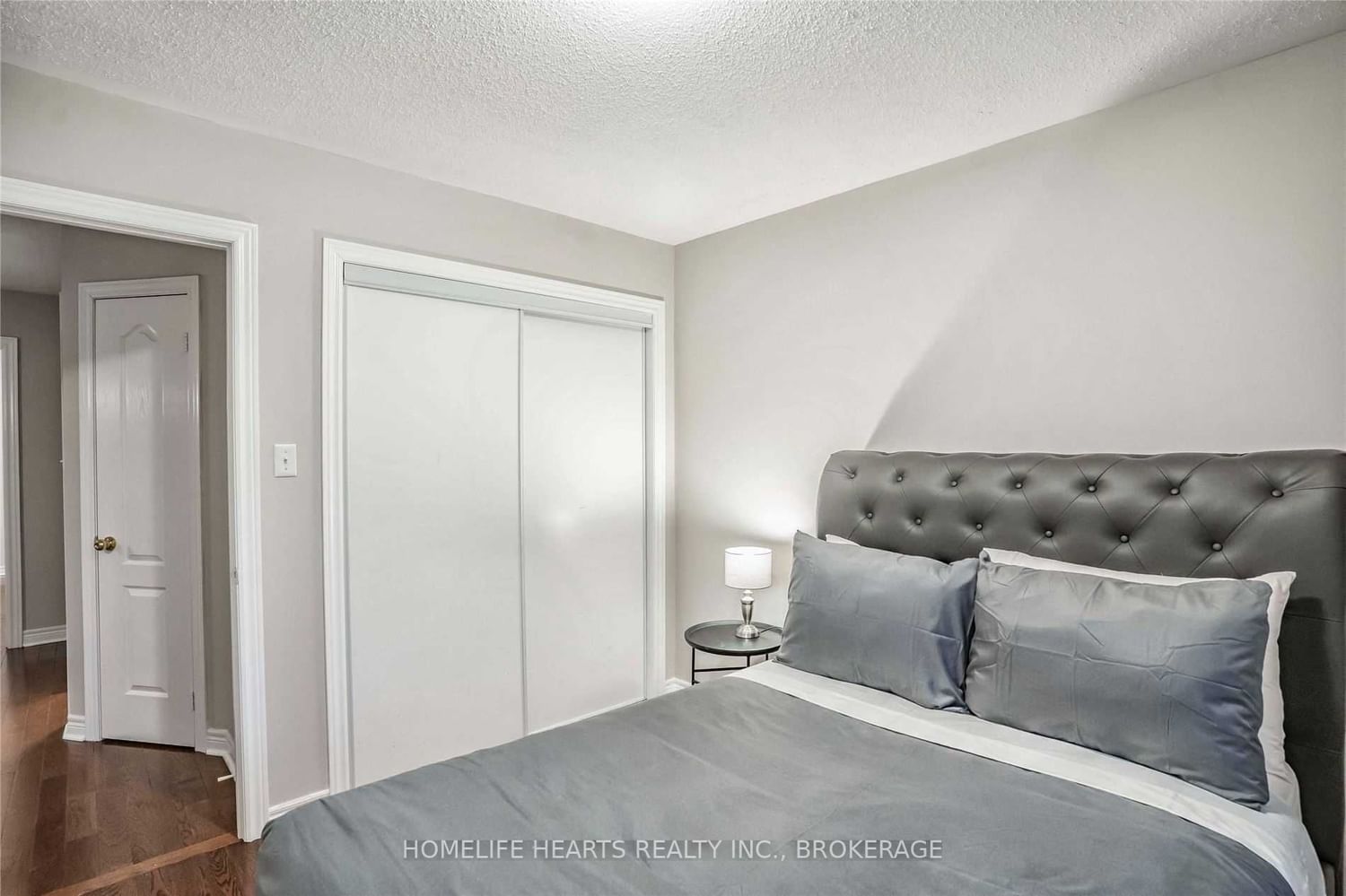 2360 Britannia Rd, unit 1 for rent - image #32