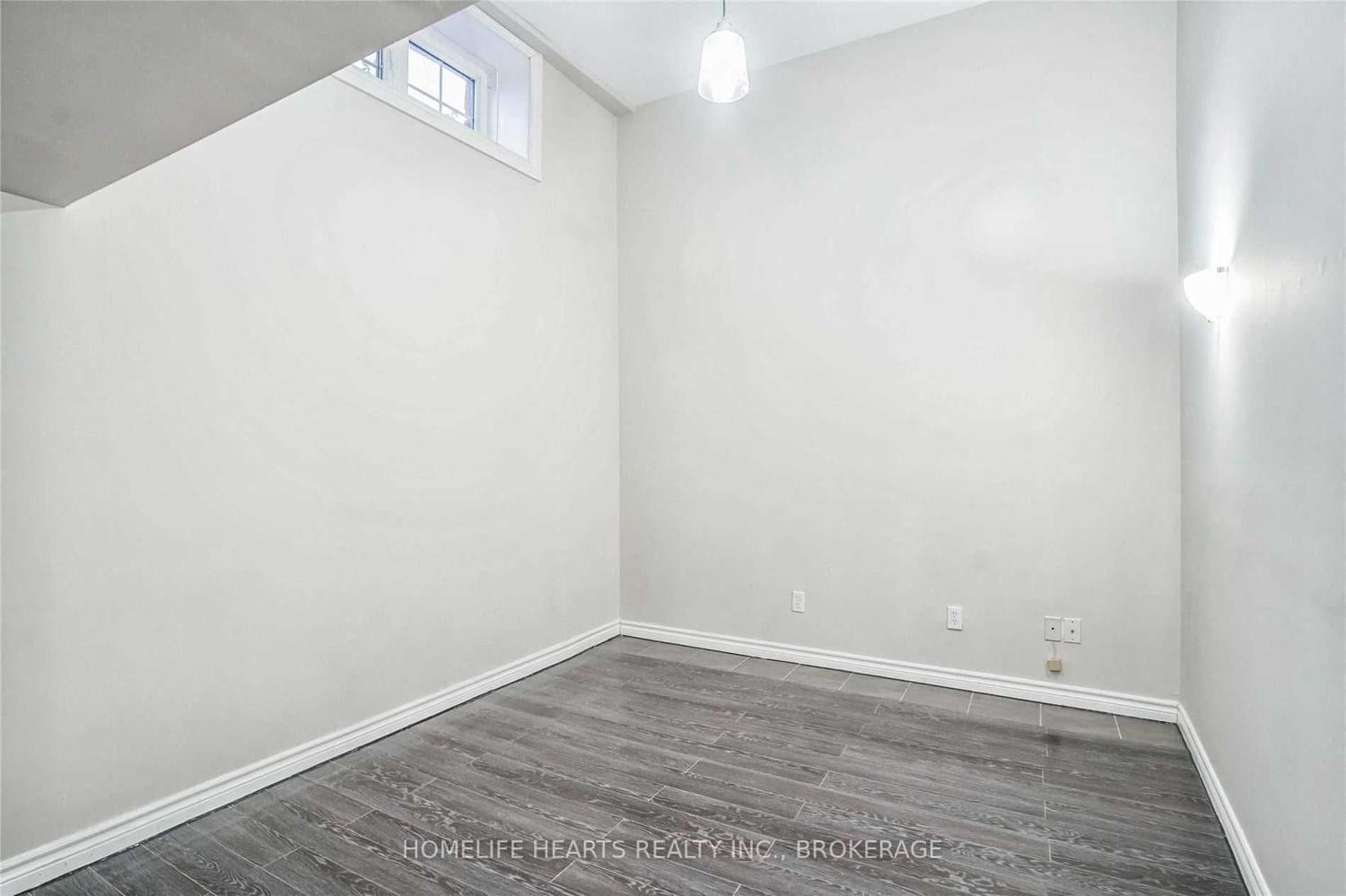 2360 Britannia Rd, unit 1 for rent - image #36