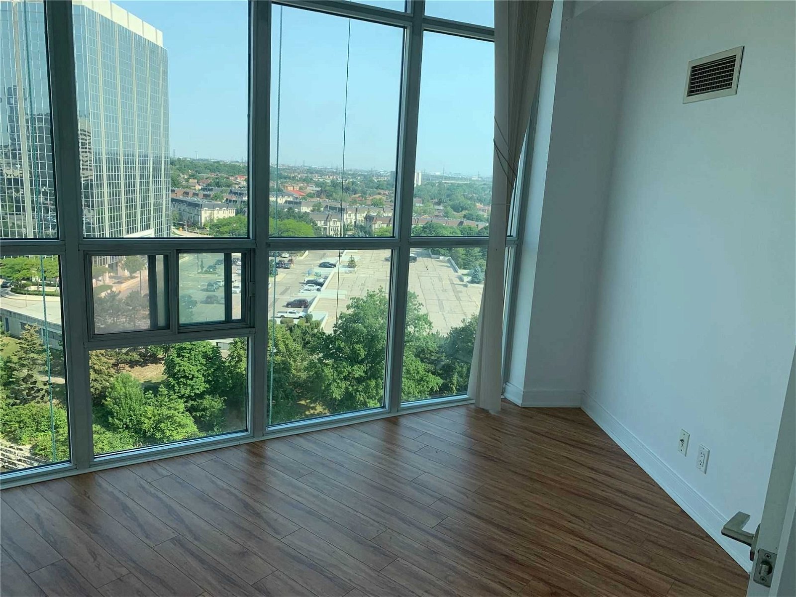 80 Absolute Ave, unit 1210 for rent - image #8