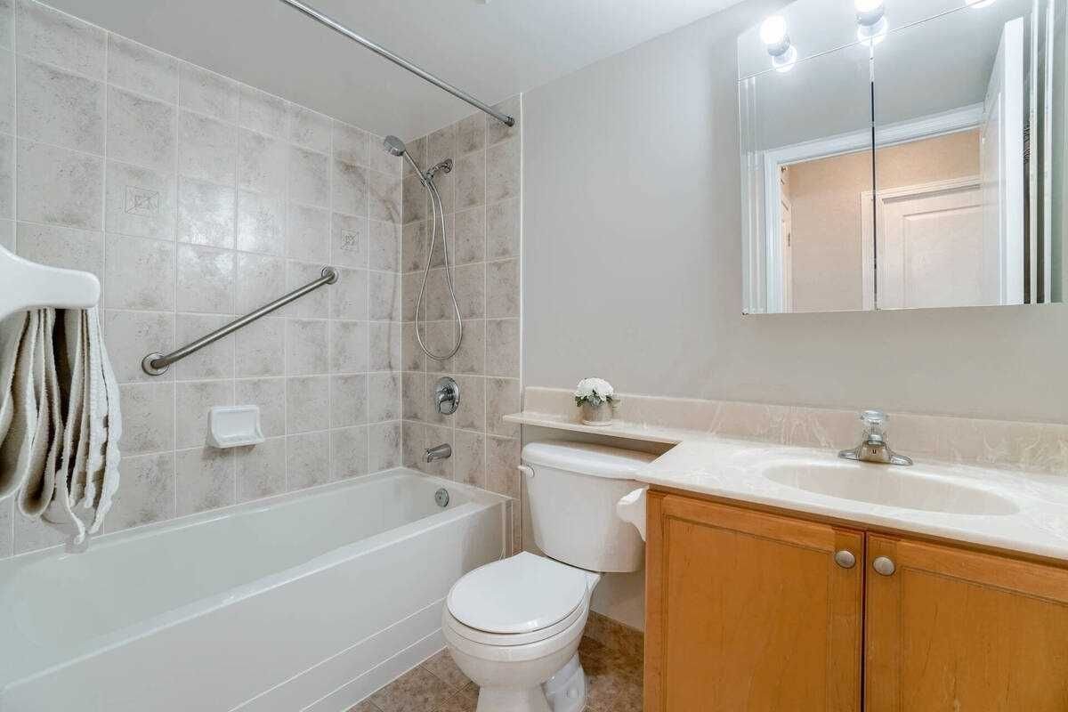 4879 Kimbermount Ave, unit 204 for sale - image #15