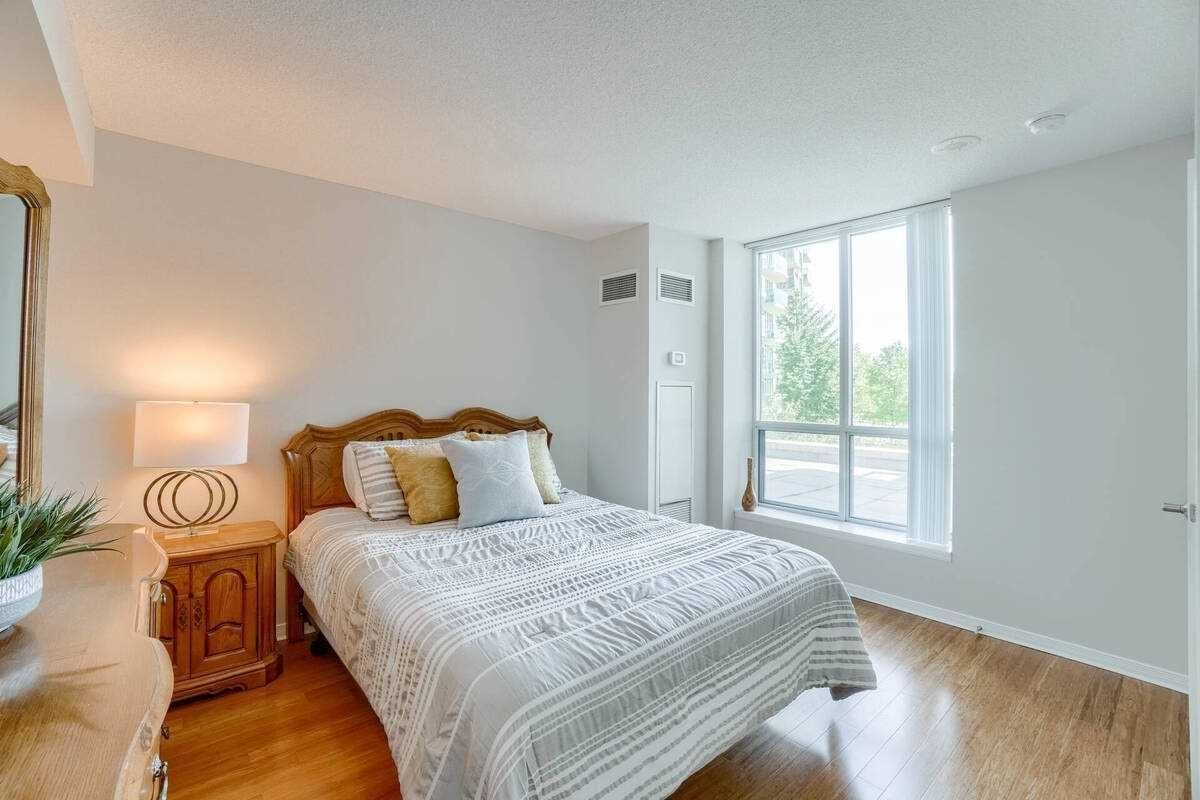 4879 Kimbermount Ave, unit 204 for sale - image #17