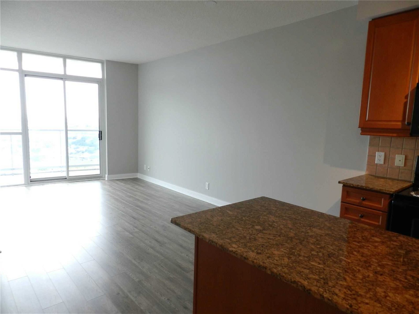 80 Absolute Ave, unit 2301 for rent - image #7