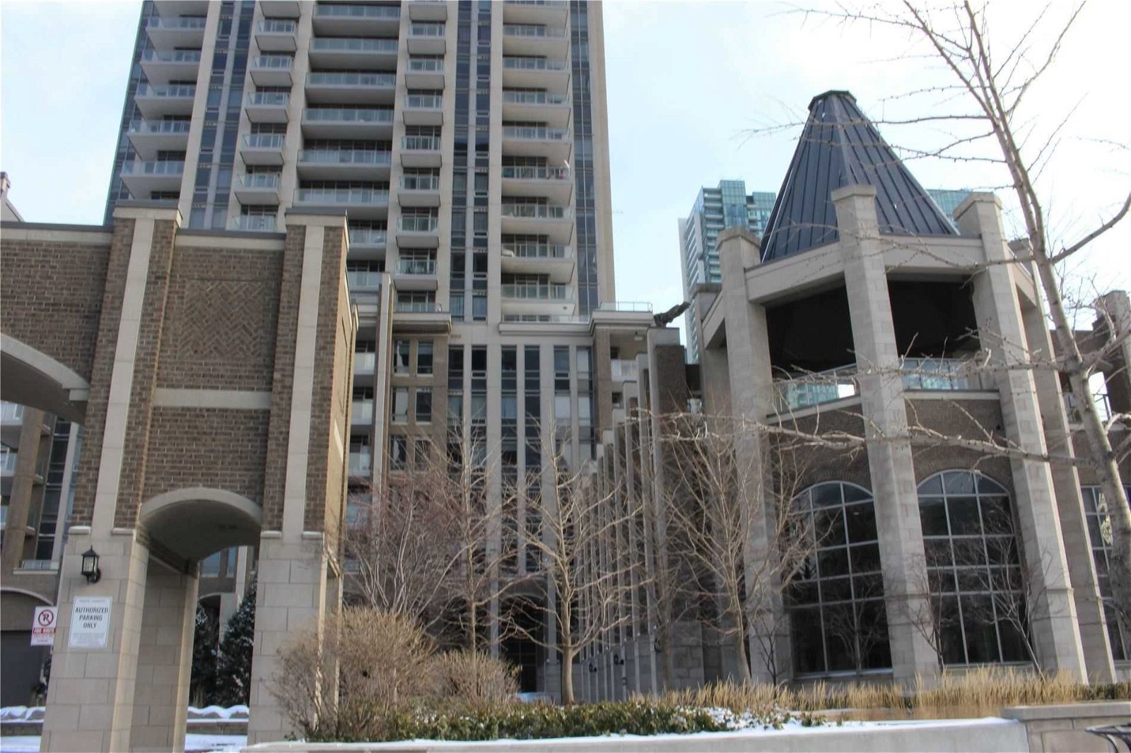 388 Prince Of Wales Dr, unit 1905 for rent in Downtown Core - image #1