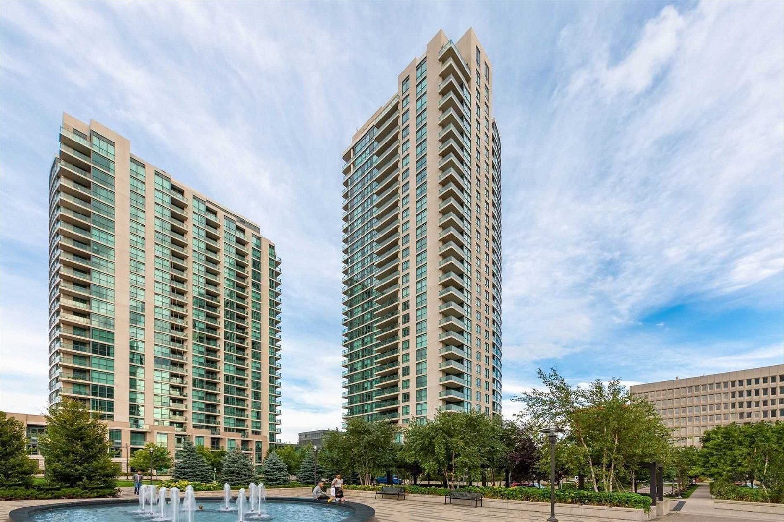 215 Sherway Gardens Rd, unit 1806 for sale - image #1