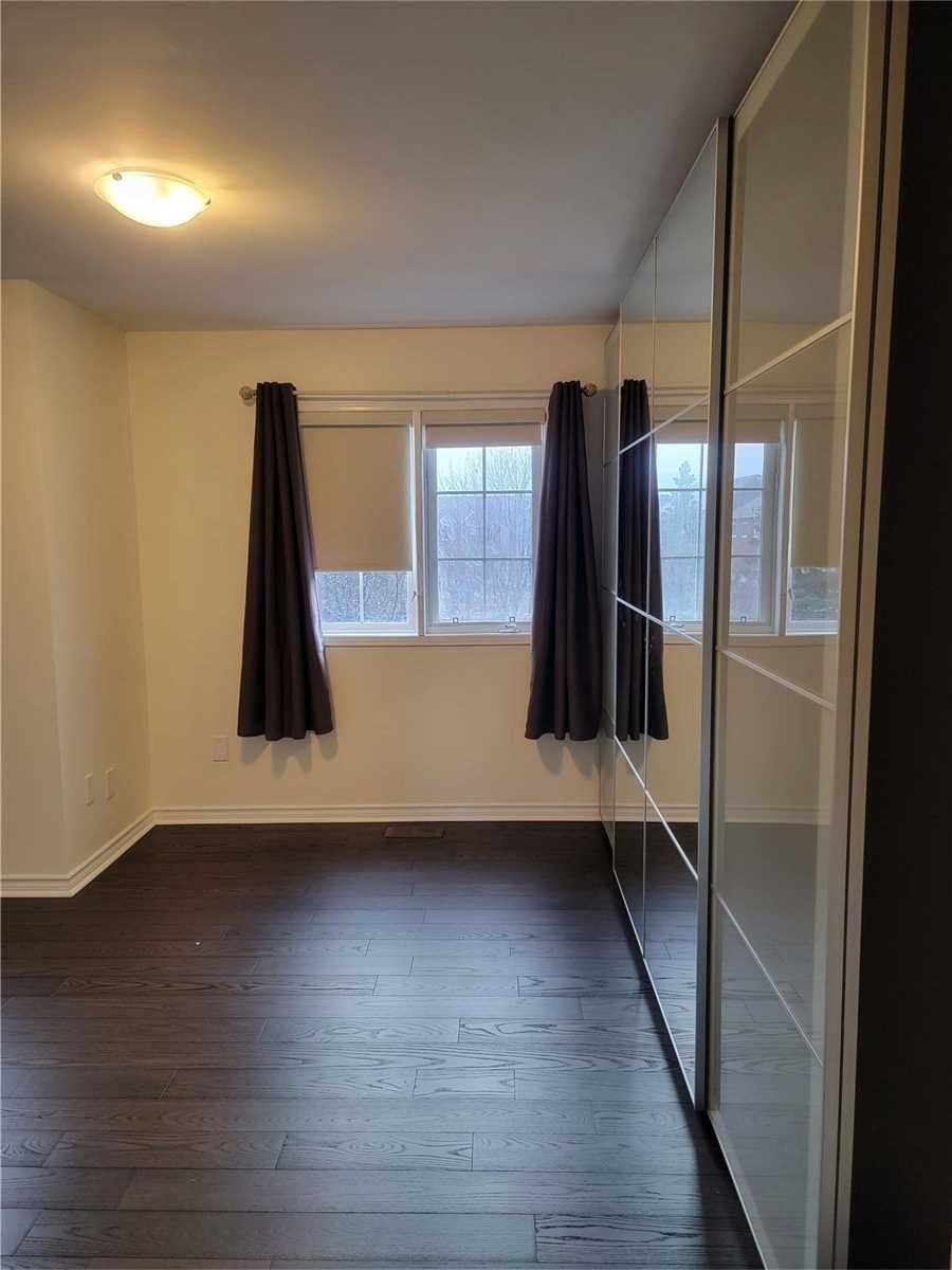 6060 Snowy Owl Cres, unit 6 for rent - image #15