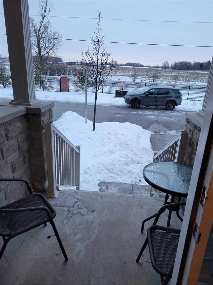 35 Rockman Cres for sale in Mount Pleasant Village - image #5