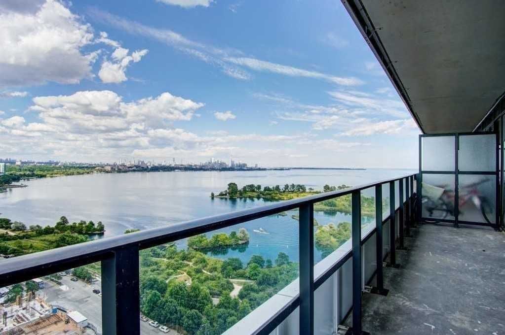 20 Shore Breeze Dr S, unit 1004 for rent - image #10