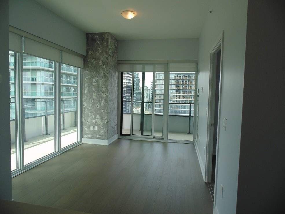 20 Shore Breeze Dr S, unit 1004 for rent - image #19