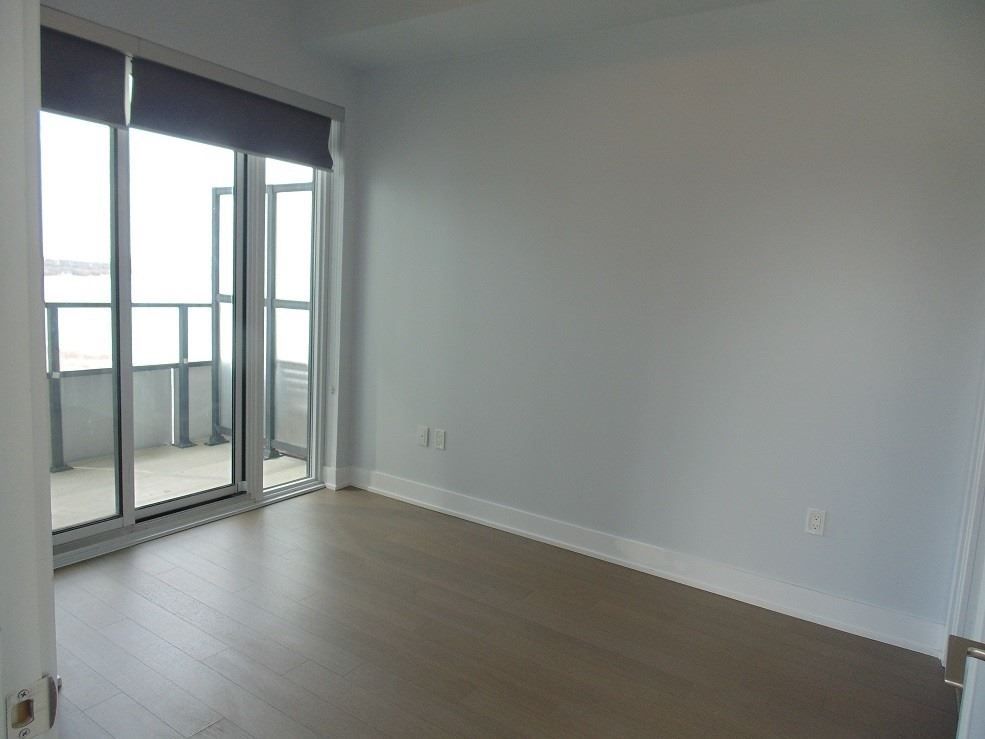 20 Shore Breeze Dr S, unit 1004 for rent - image #3