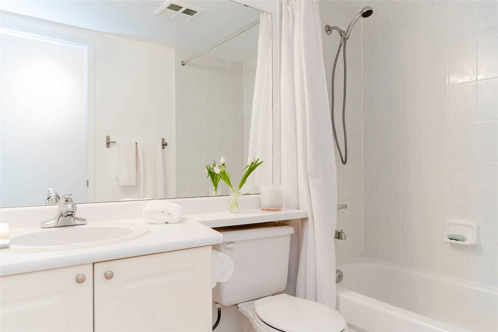 220 Manitoba St, unit 27 for rent in Mimico - image #4