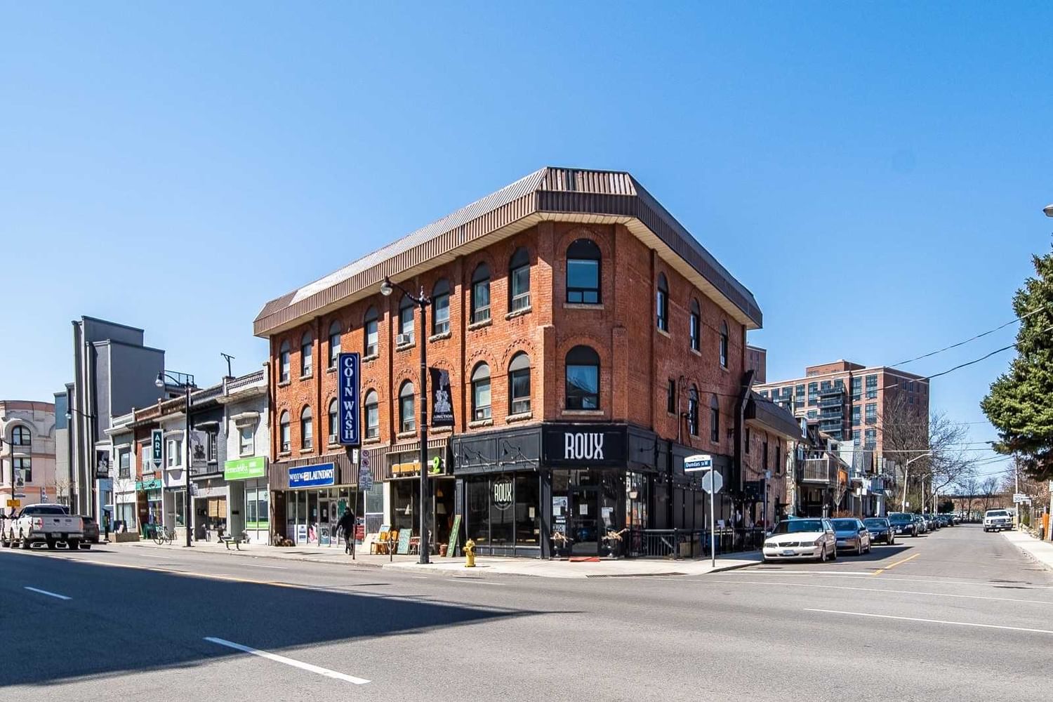 2790 Dundas St W, unit 303 for rent