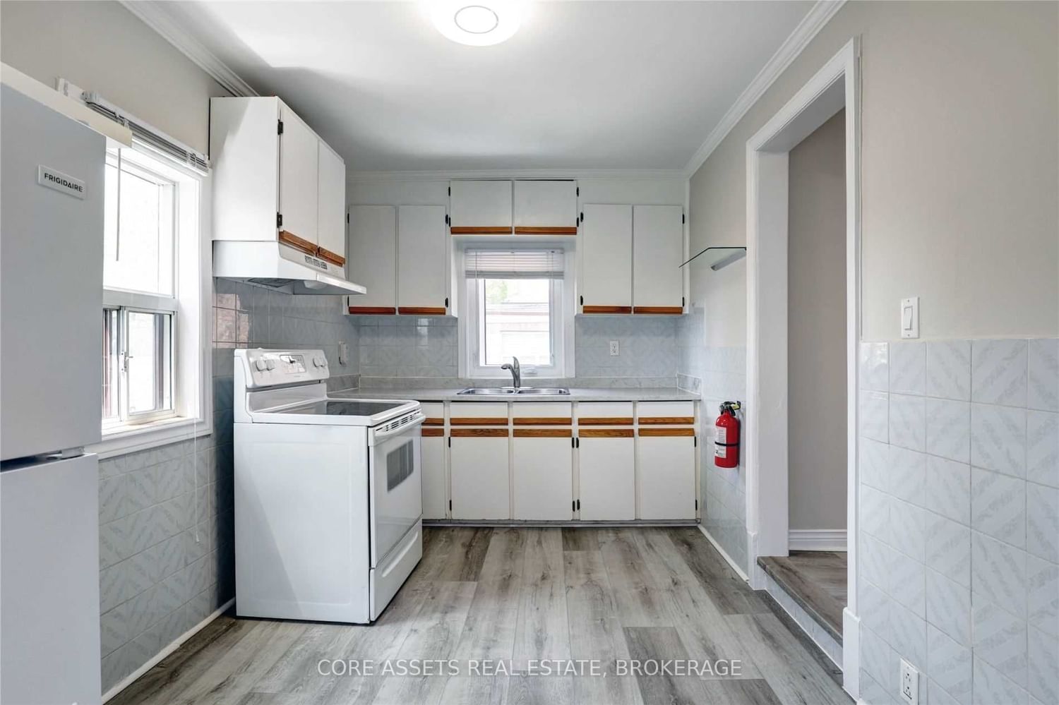 408 Salem Ave N, unit 2 for rent in Corso Italia | Davenport - image #5