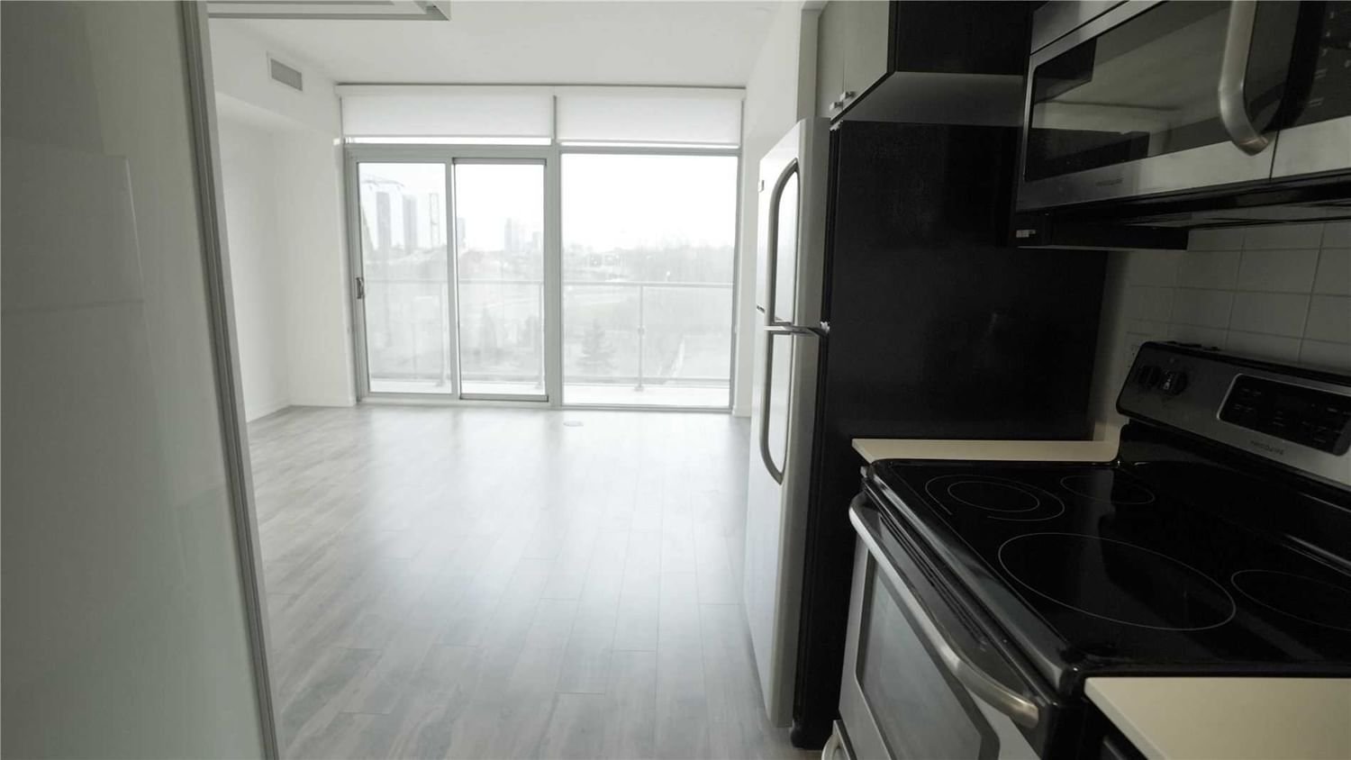 105 The Queensway Ave, unit 307 for rent - image #19