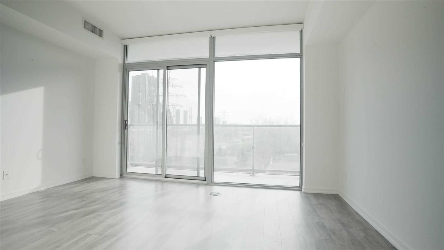 105 The Queensway Ave, unit 307 for rent - image #5