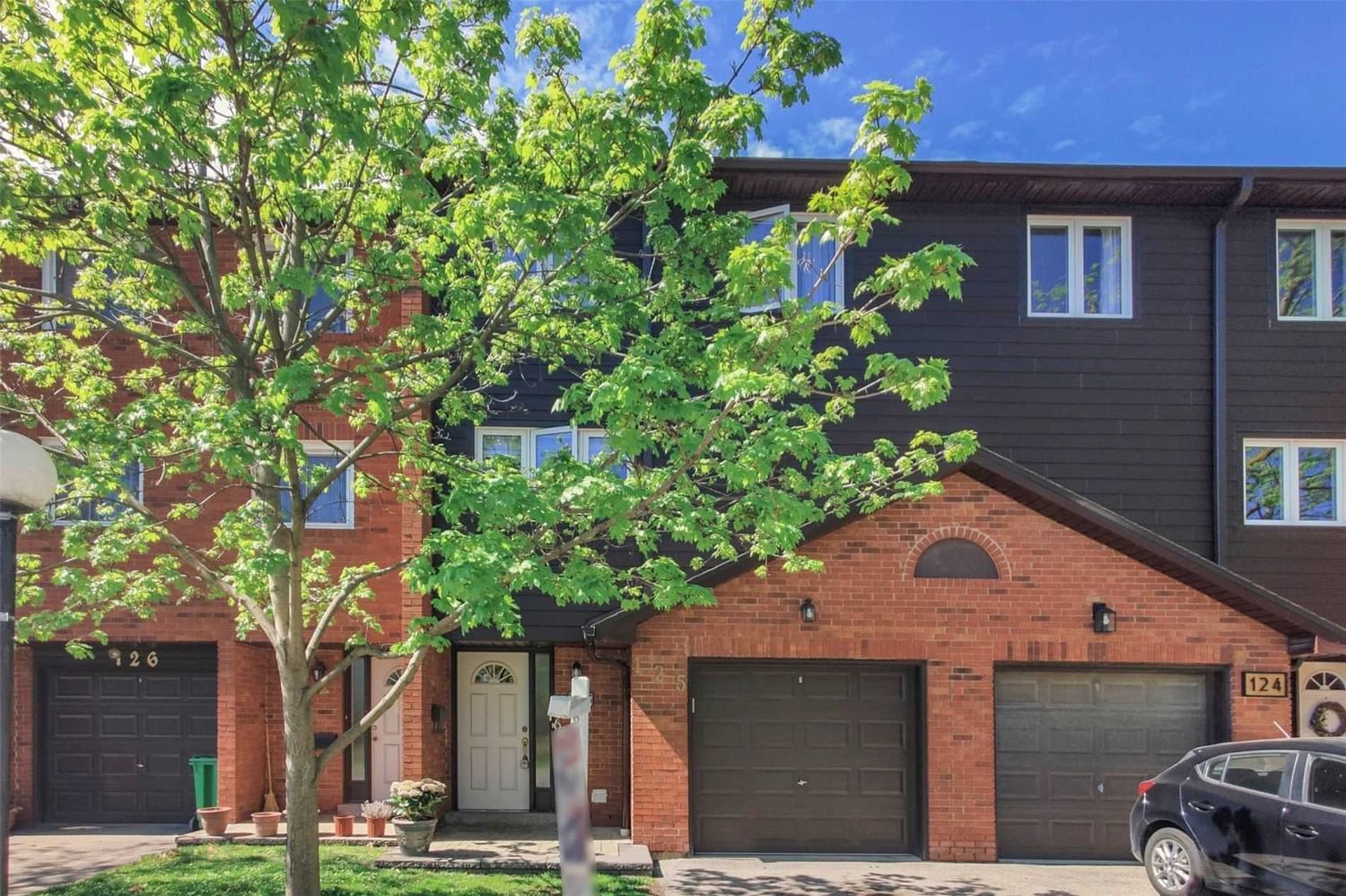 1755 Rathburn Rd E | 1755 Rathburn Road Townhomes | 3 Beds | 3 Baths ...