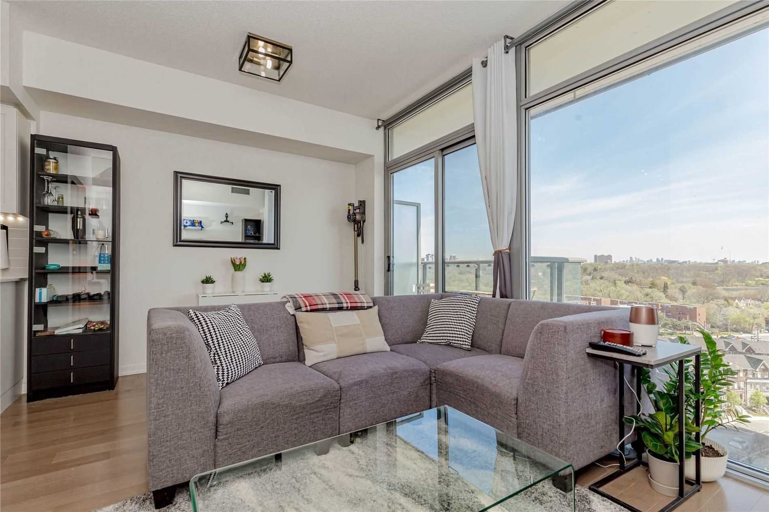 105 The Queensway Ave, unit 1113 for sale - image #12