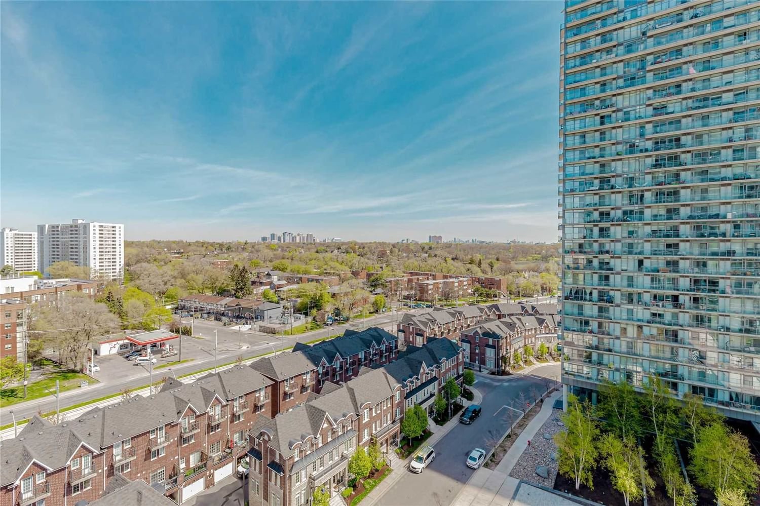 105 The Queensway Ave, unit 1113 for sale - image #4