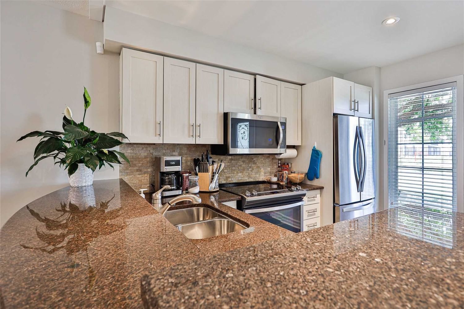220 Manitoba St, unit 30 for sale in Mimico - image #4