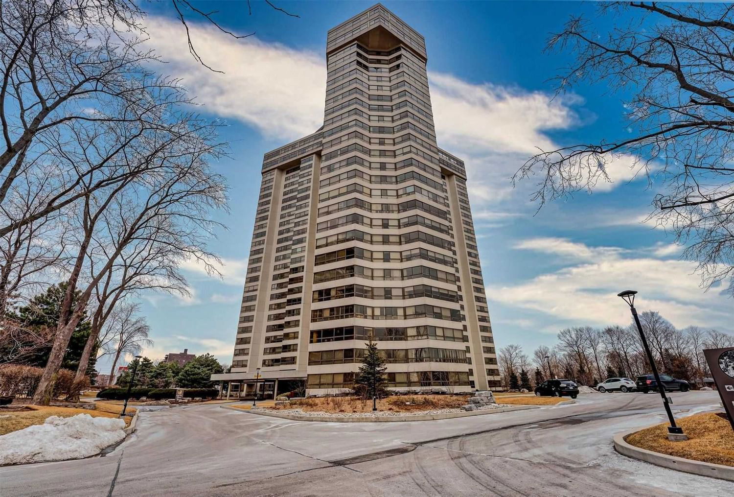 1300 Bloor St S, unit 2309 for sale - image #1