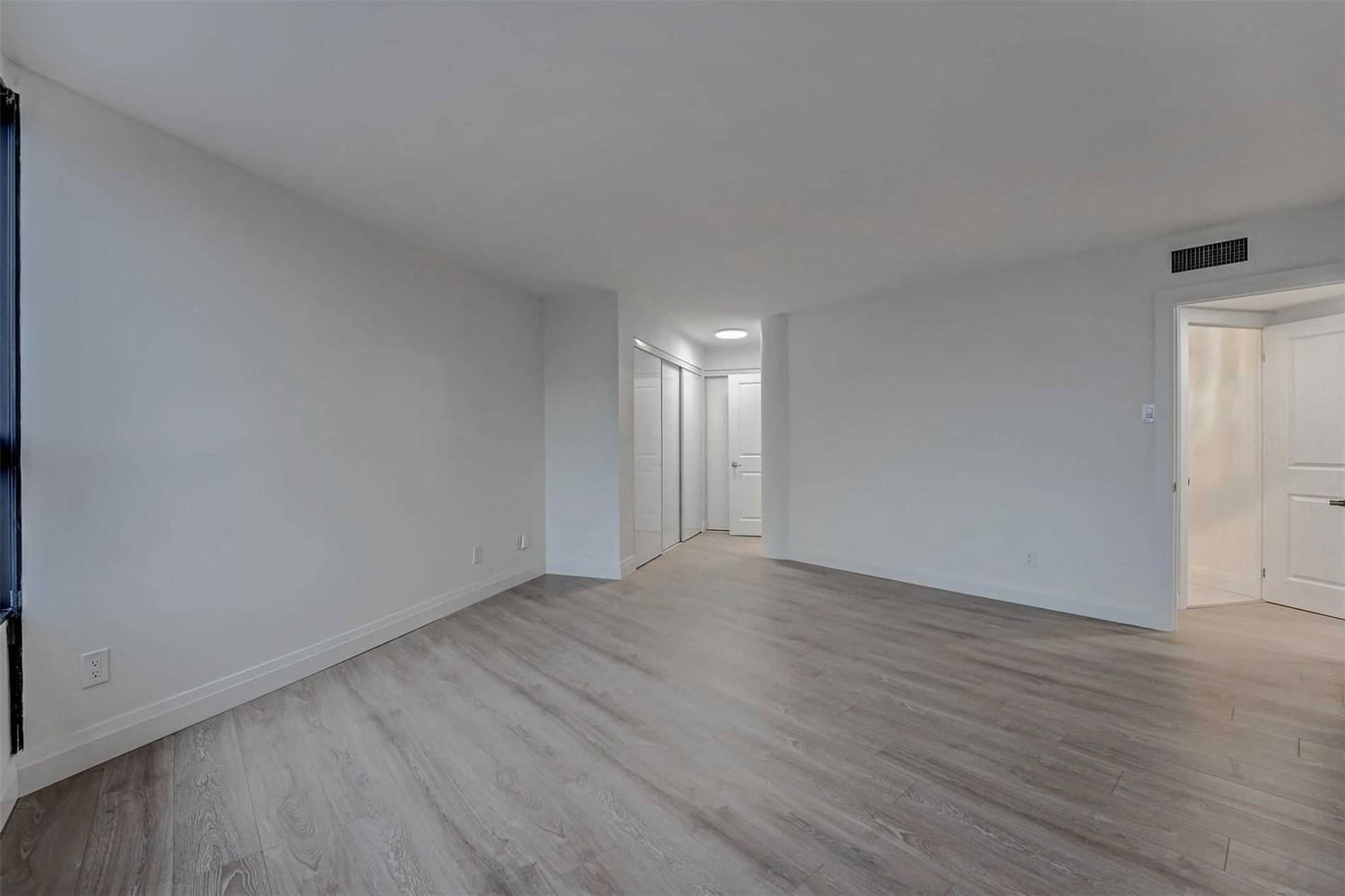 1300 Bloor St S, unit 2309 for sale - image #27