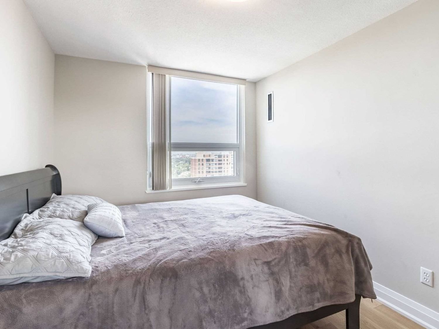 627 The West Mall Dr, unit Ph6 for sale - image #23