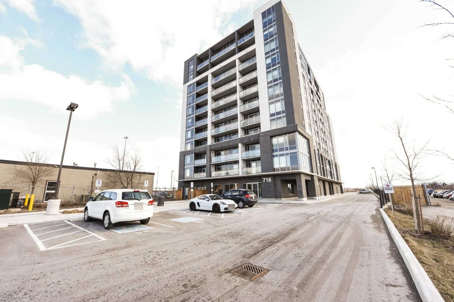 716 Main St E, unit 407 for sale in Downtown Milton - image #4