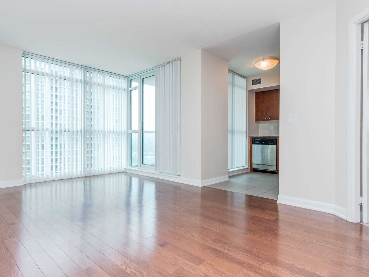 215 Sherway Gardens Rd, unit 1607 for rent - image #12