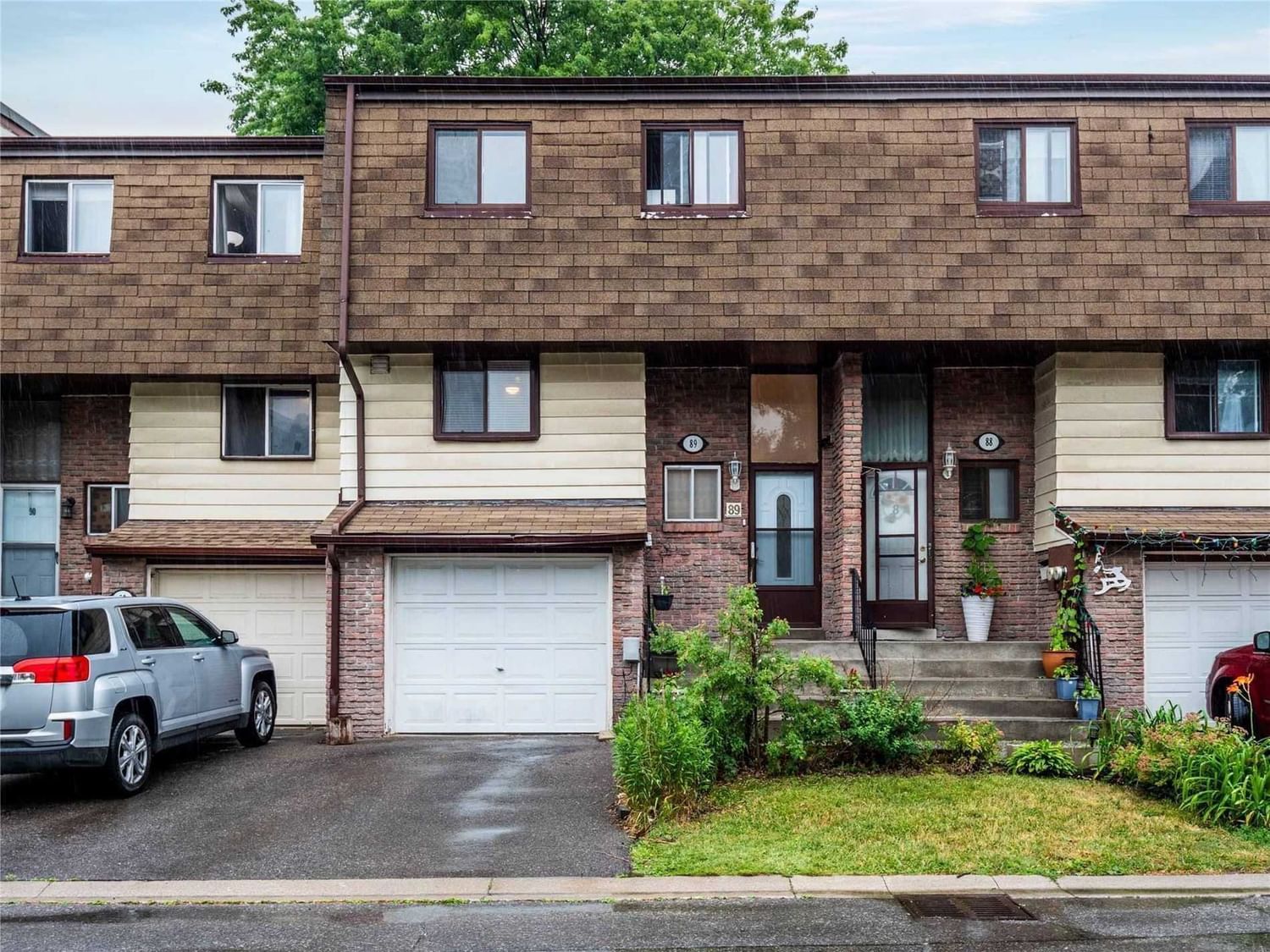 180 Mississauga Valley Blvd 180 Mississauga Valley Townhomes 4 Beds 2 Baths Unit 89