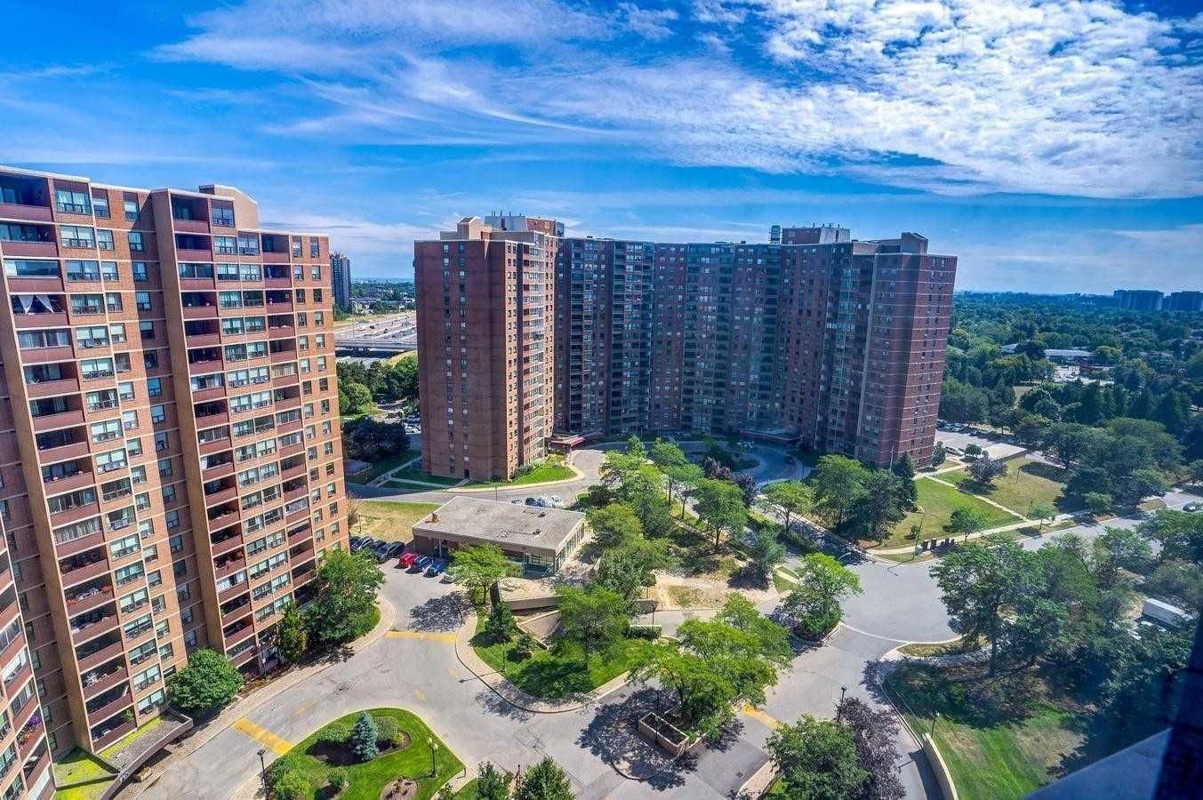 714 The West Mall, unit 1805 for sale - image #2