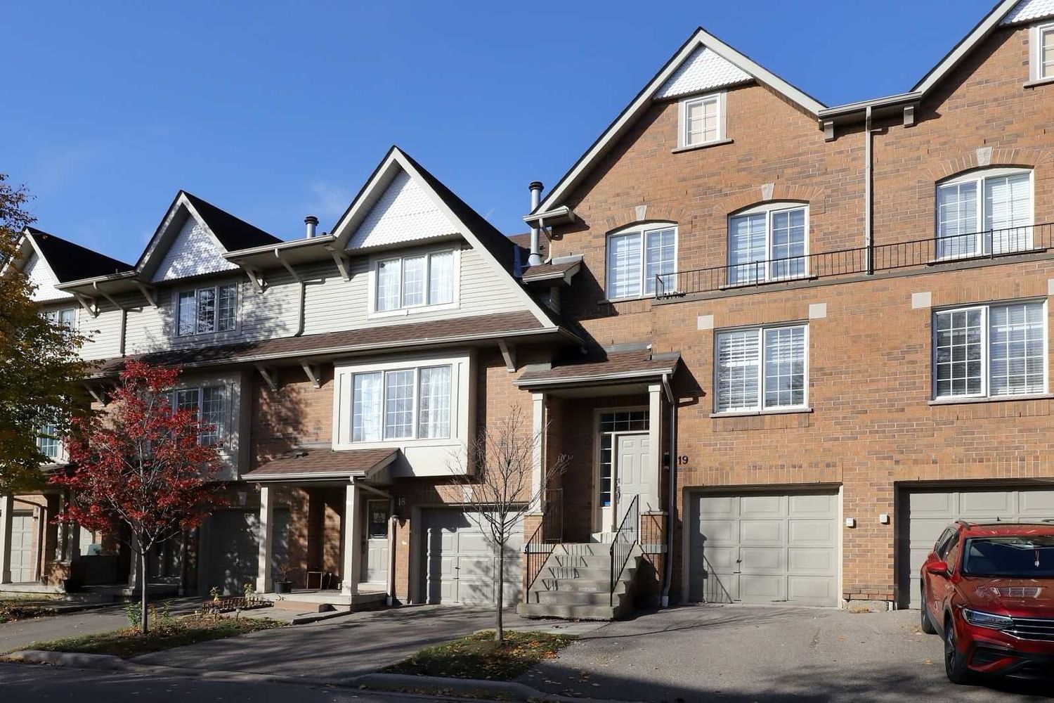 1575 South Parade Crt, unit 19 for sale