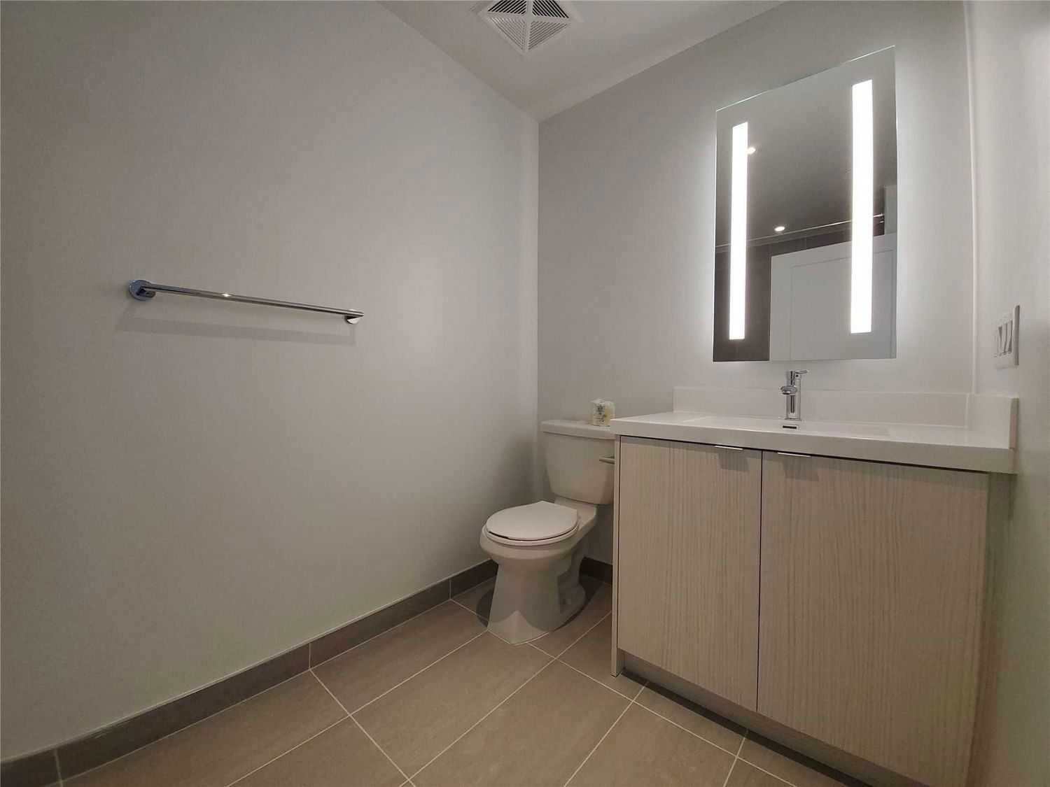 5 Mabelle Ave, unit 4236 for rent - image #14