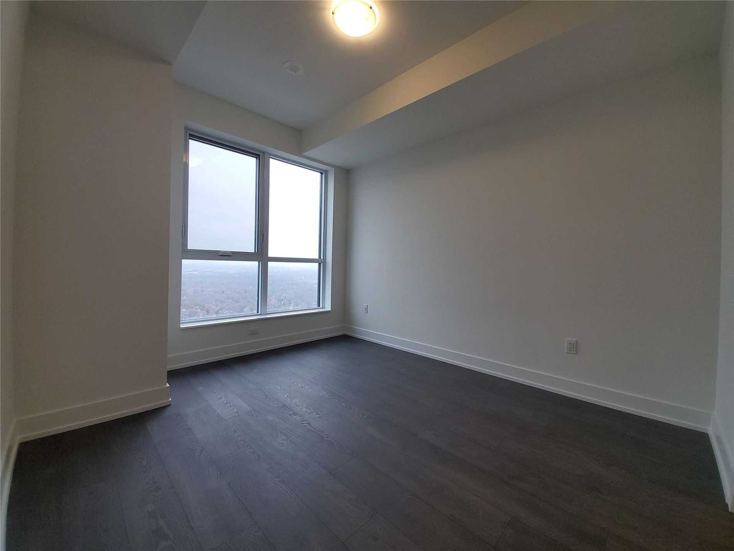 5 Mabelle Ave, unit 4236 for rent - image #4