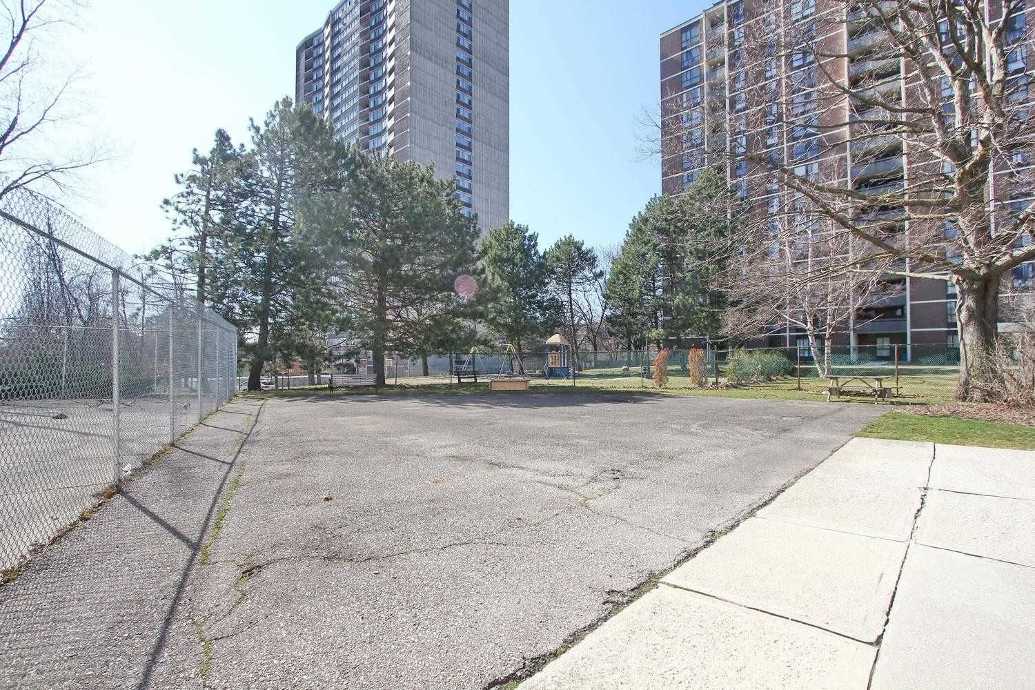 3120 Kirwin Ave, unit 309 for sale - image #28