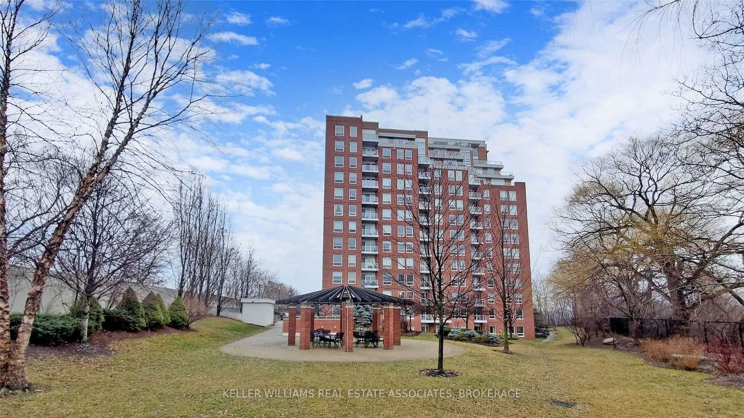 40 Old Mill Rd, unit 604 for sale - image #39