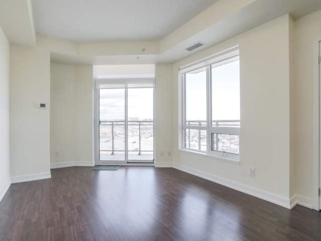 840 Queens Plate Dr, unit 907 for rent - image #4