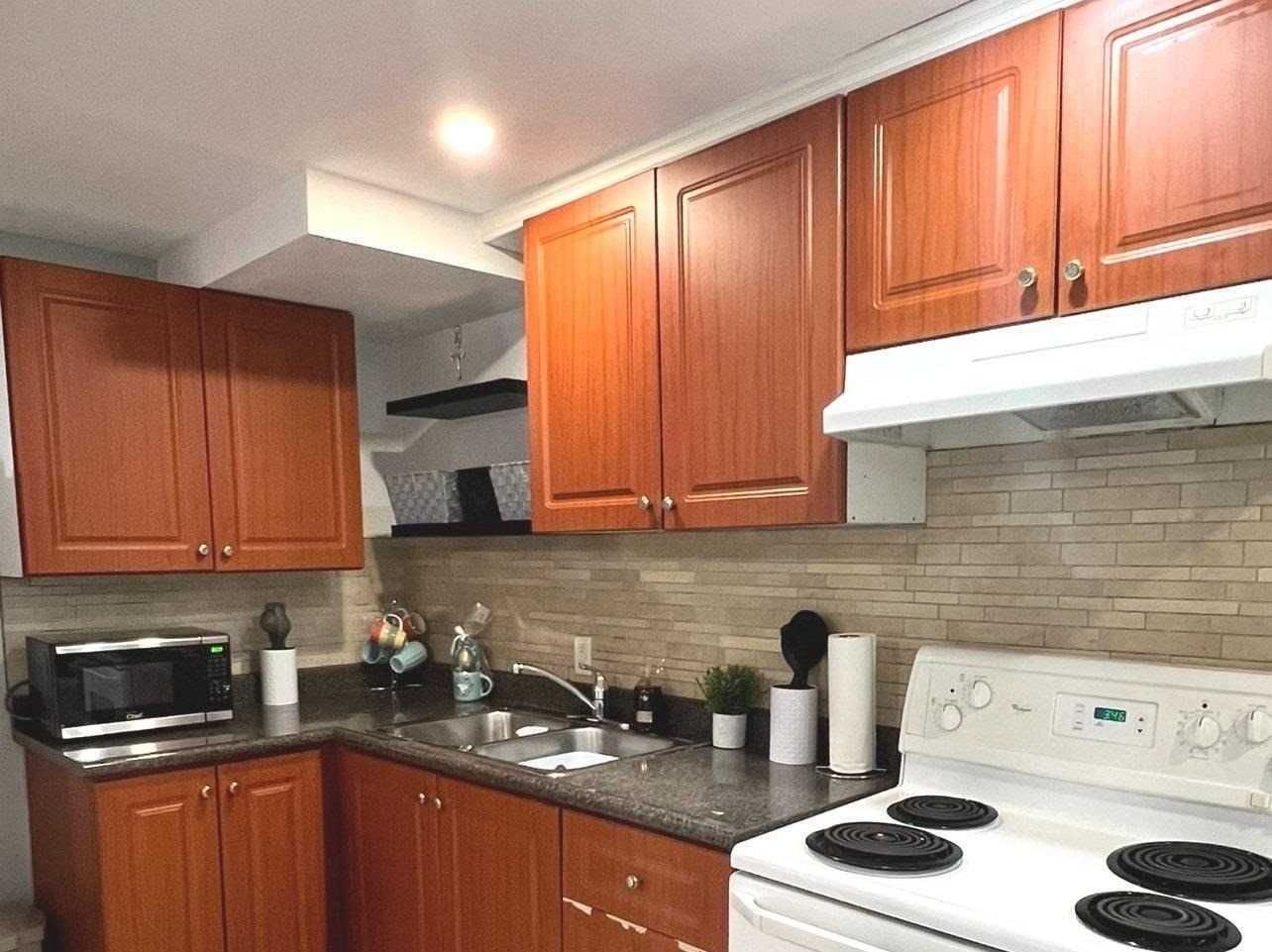 5272 Brookwood Crt for rent in East Credit - image #5