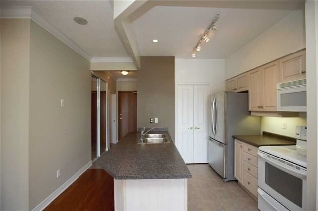 60 Old Mill Rd, unit Uph4 for rent - image #6