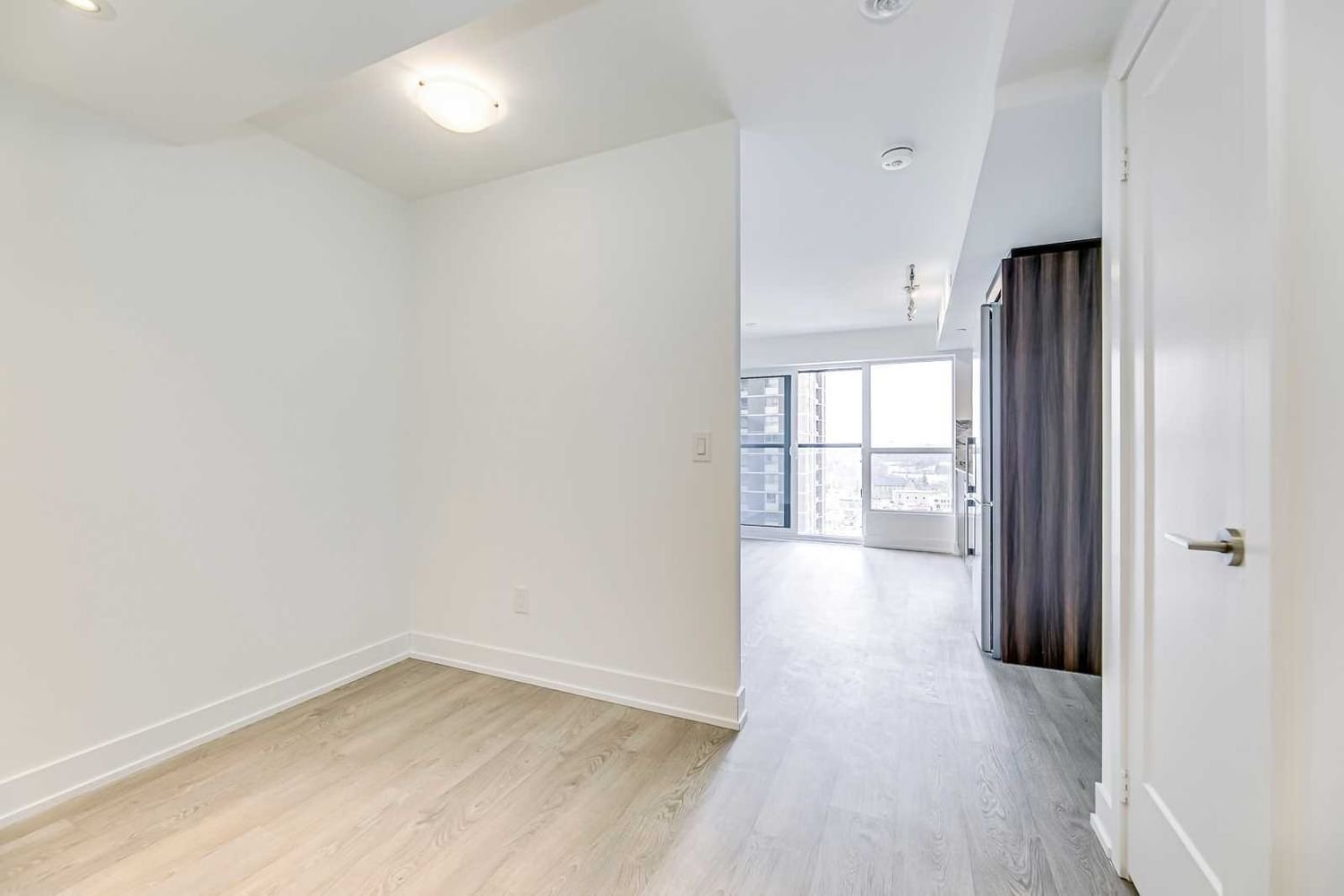 5 Mabelle Ave, unit 1634 for sale - image #10