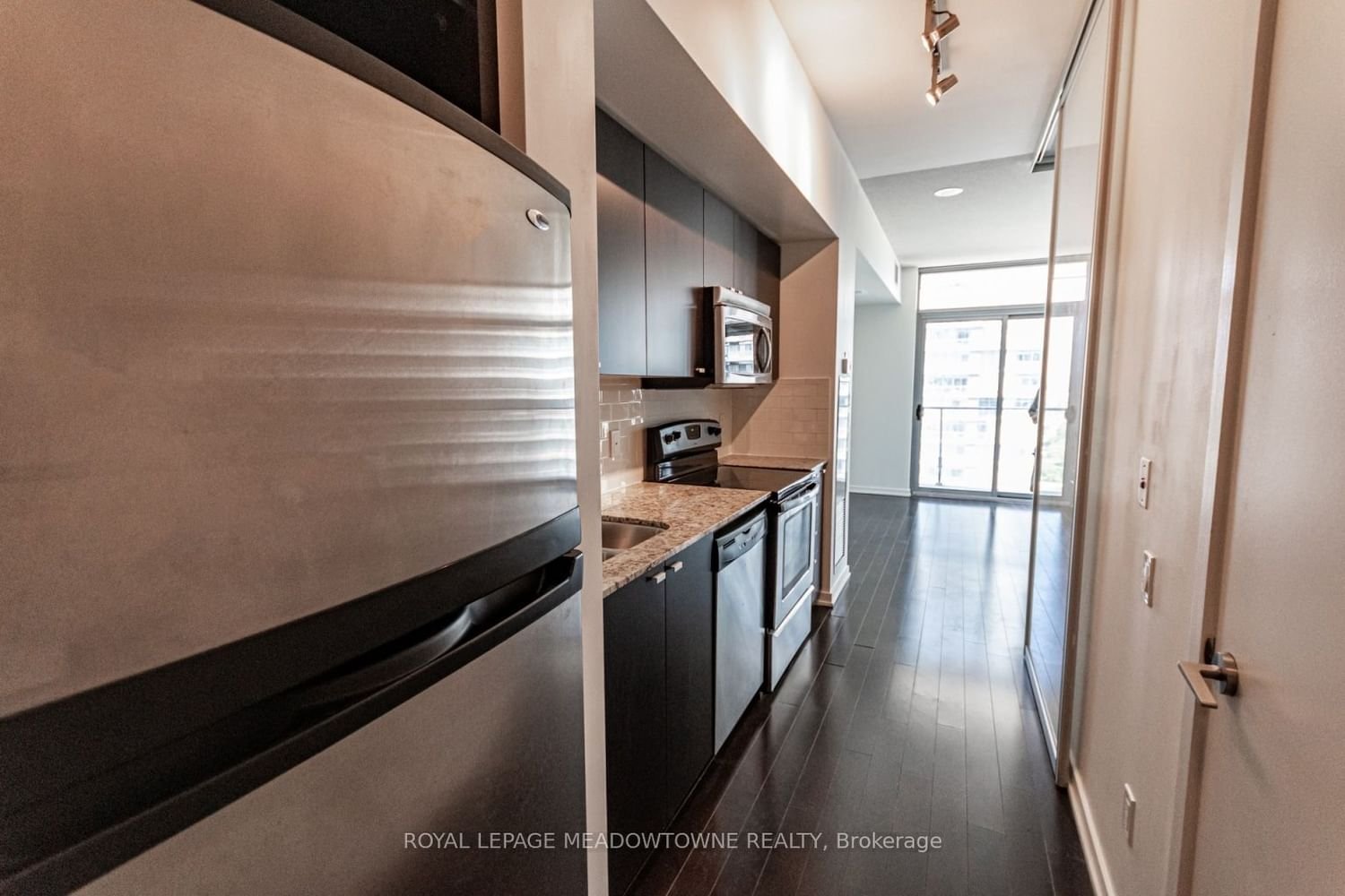 103 The Queensway, unit 1106 for rent - image #2