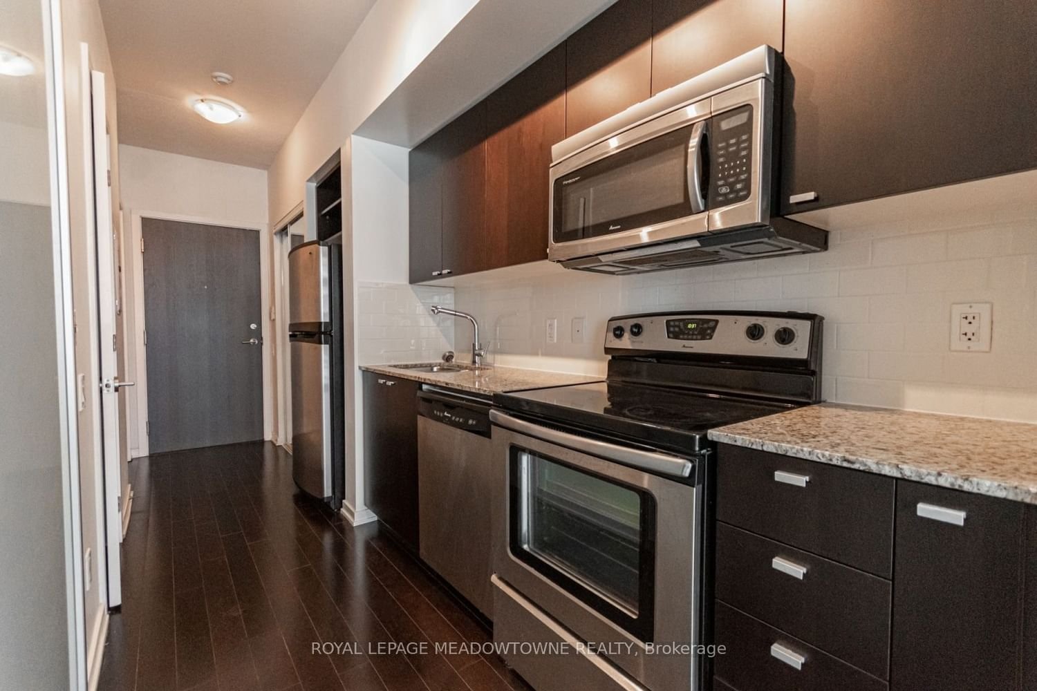 103 The Queensway, unit 1106 for rent - image #3