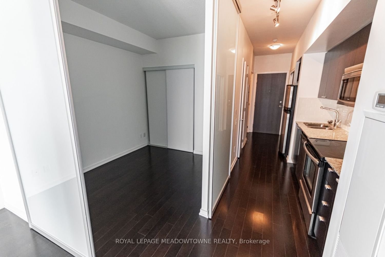103 The Queensway, unit 1106 for rent - image #4