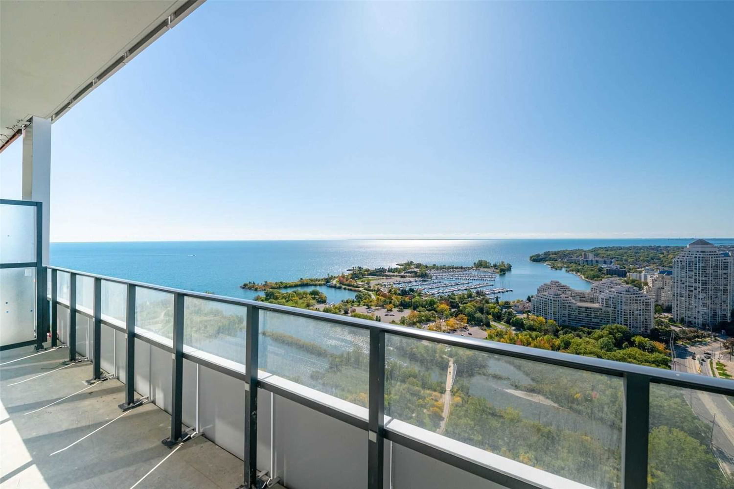 30 Shore Breeze Dr Sky Tower At Eau Du Soleil Condos 1 Bed 1 Bath Unit 3319 