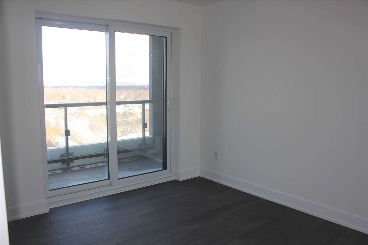 5 Mabelle Ave, unit 1635 for rent - image #12