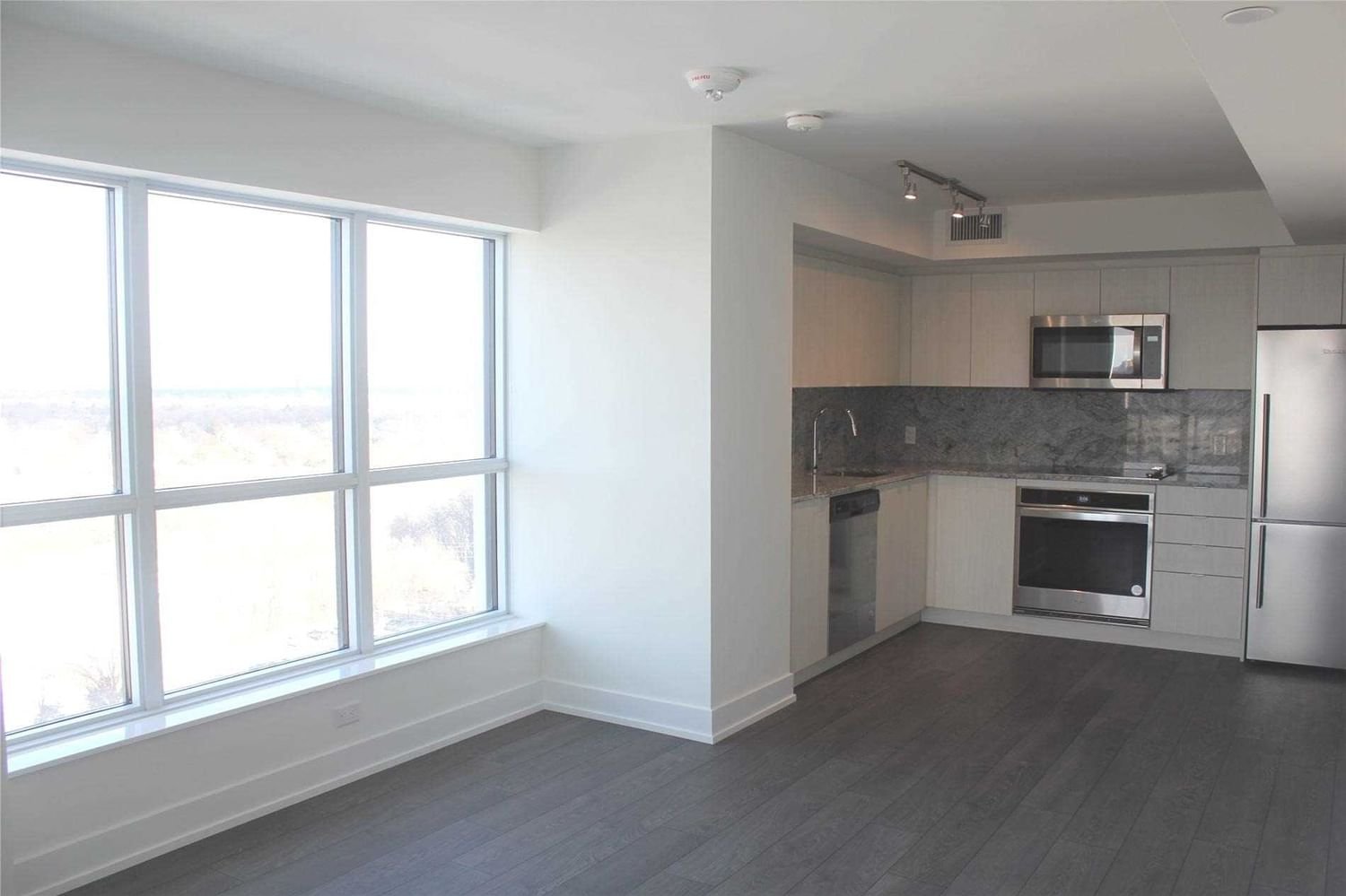 5 Mabelle Ave, unit 1635 for rent - image #5
