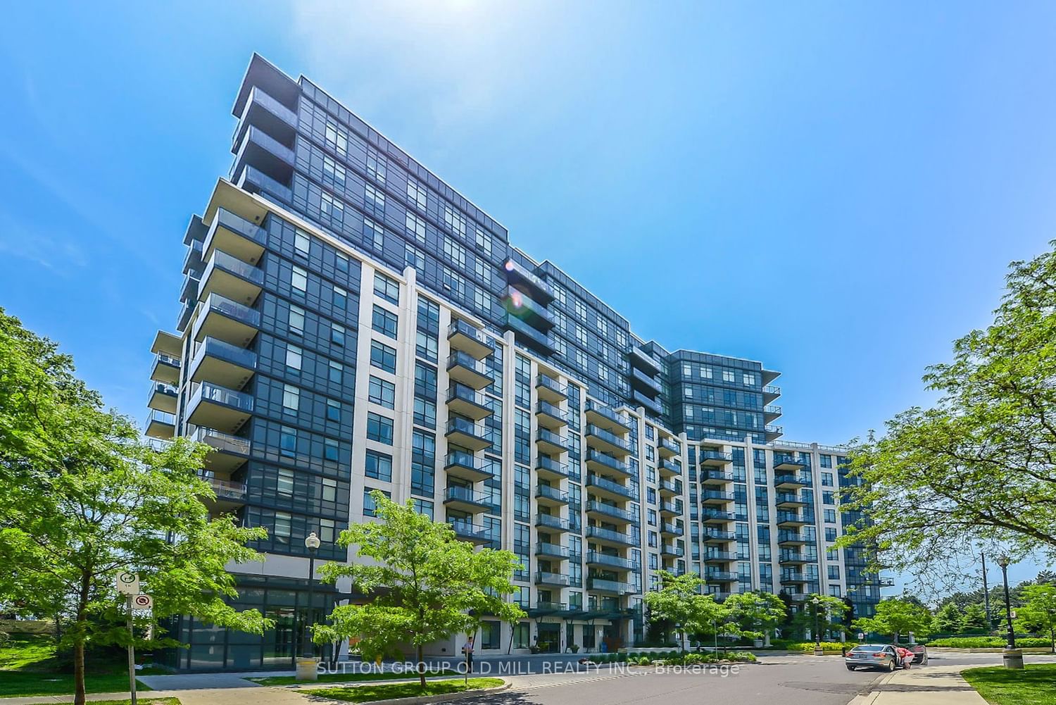 1135 Royal York Rd | The James Club Condos | 2 Beds + 1 | 2 Baths ...